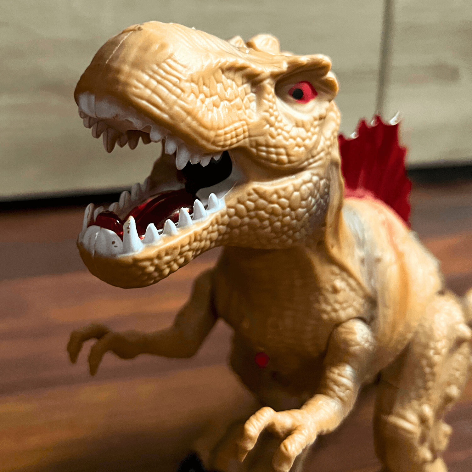 Tiranosaurus Reks - Pljuje Vatru